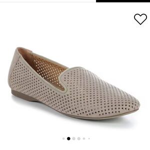 Me Too ‘Becker’ metallic perforated flat